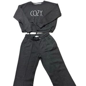 Women's gray 3/4 sweatshirt and pant pajama set